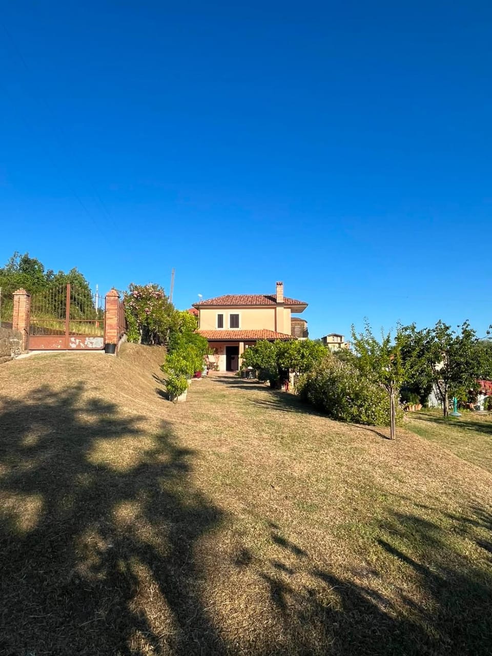 Pink House House in Campania
