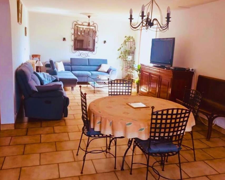 Maison en pierre au milieu du bocage House in Brittany