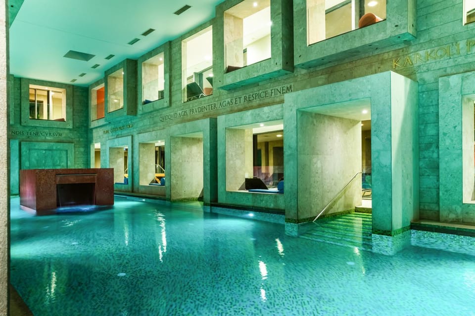 Spa and wellness centre/facilities, Swimming pool