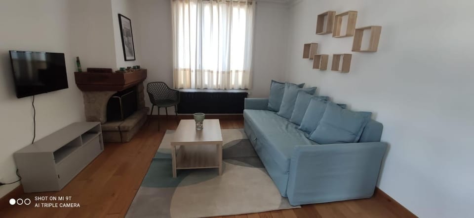 Communal lounge/ TV room, TV and multimedia, Living room