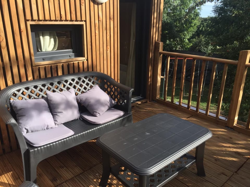 Balcony/Terrace, Balcony/Terrace