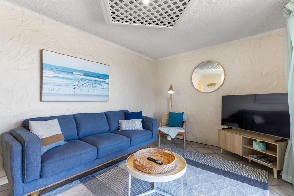TV and multimedia, Seating area