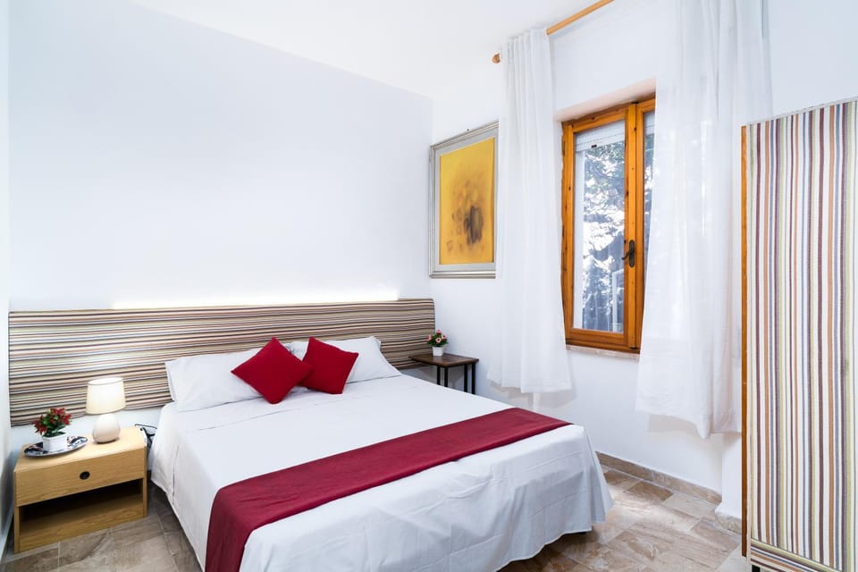 Property building, Living room, Bedroom