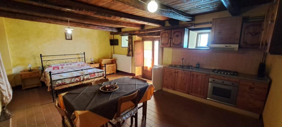 LA CEGNA Farm Stay in Marche