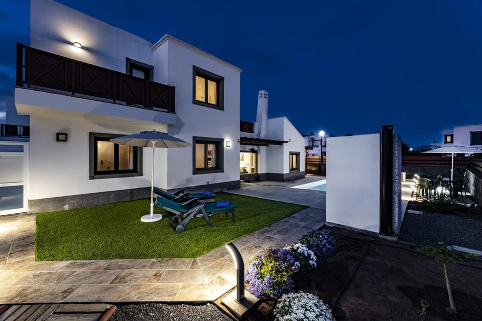 Property building, Night