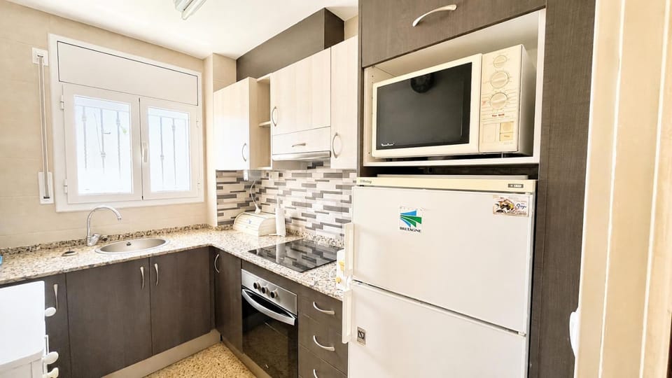 En La Llosa, apartamento con patio y barbacoa 101B - INMO22 Apartment in Cambrils