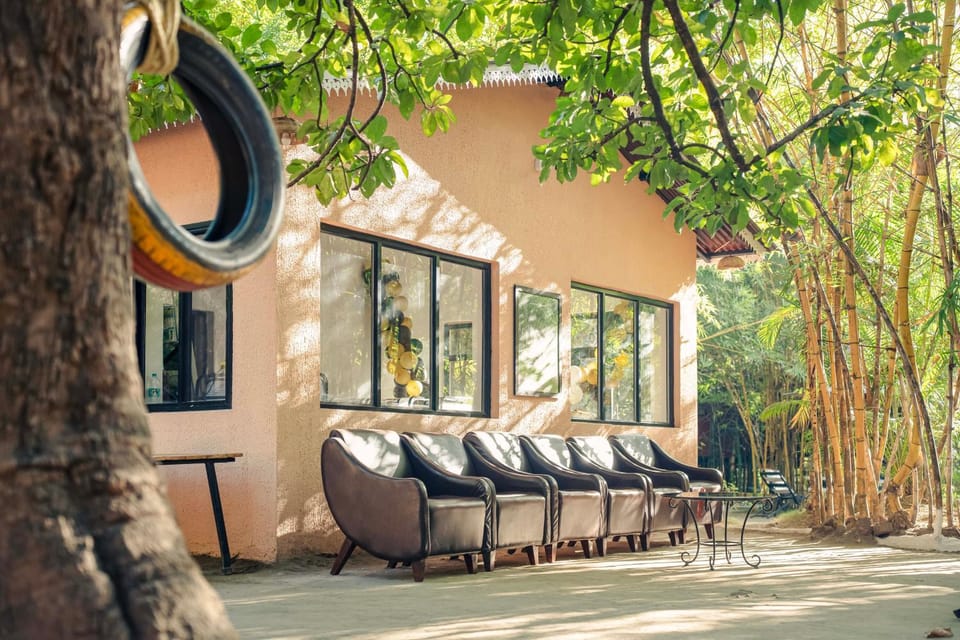 Garden, Seating area