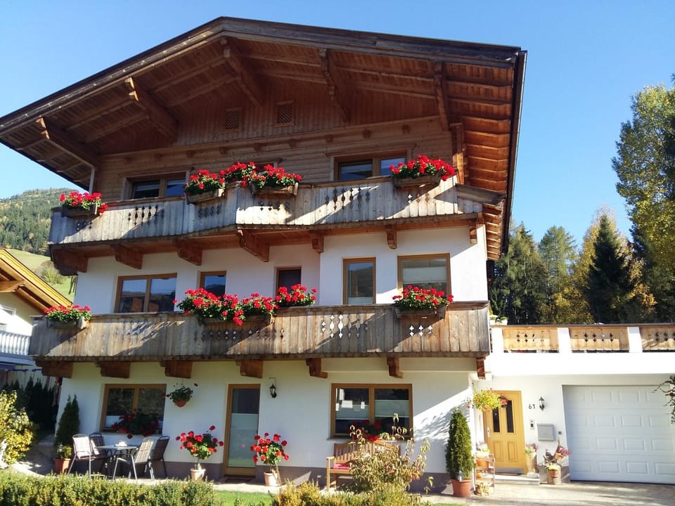 BBQ facilities, Balcony/Terrace