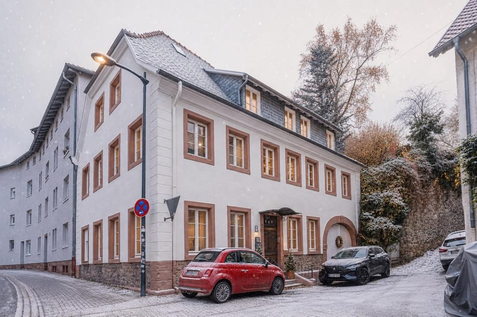 Neighbourhood, Winter
