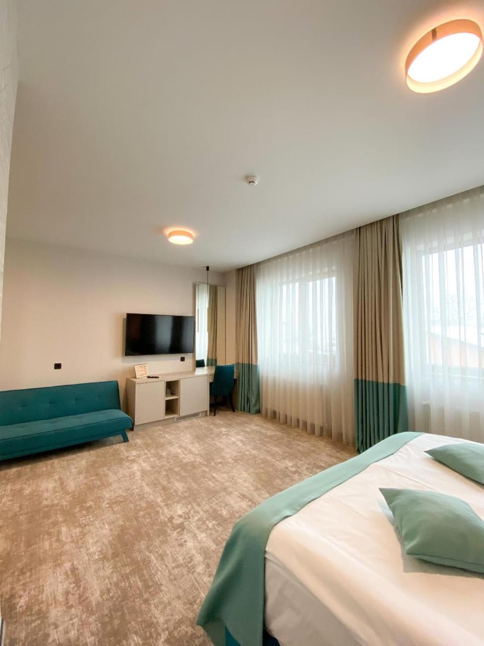 Photo of the whole room