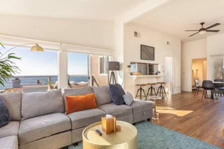 Spectacular Ocean and Pier View Lux Family Vacation House in Manhattan Beach