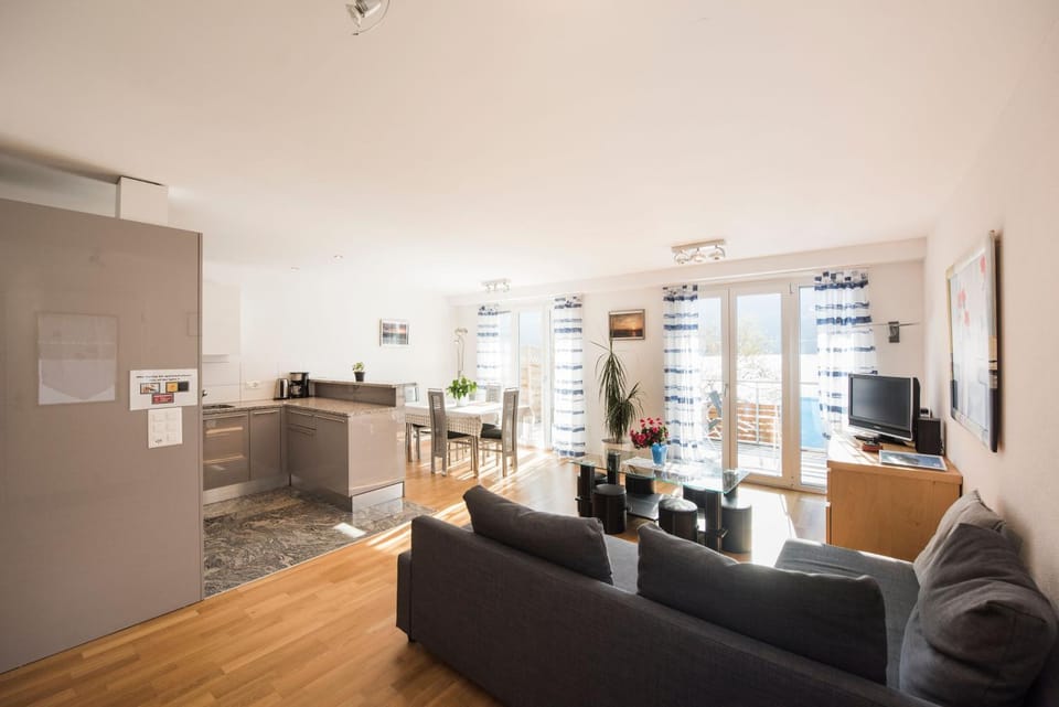 Alpenblick - Direct lake view Apartment in Canton of Bern (Region)