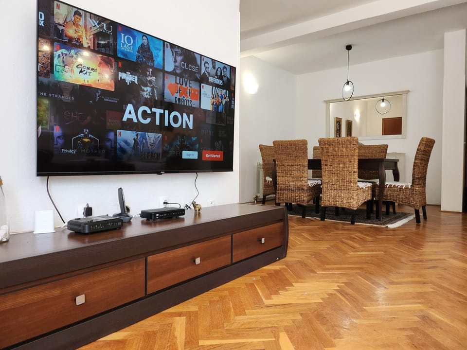 TV and multimedia, Living room