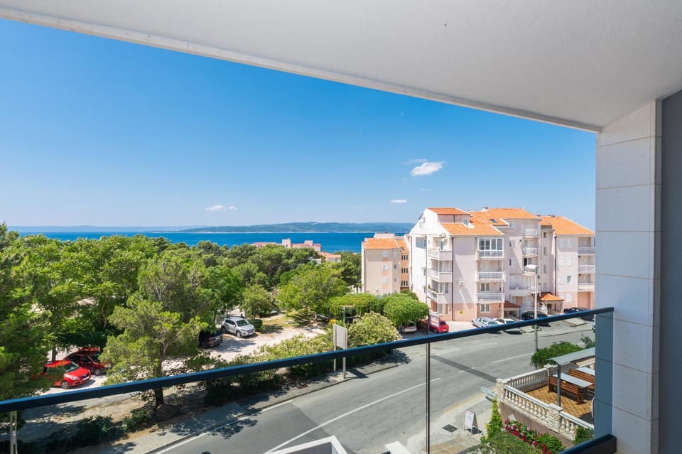 Natural landscape, View (from property/room), Balcony/Terrace, Sea view, Location