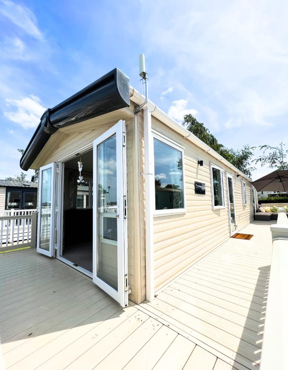 Property building, Balcony/Terrace
