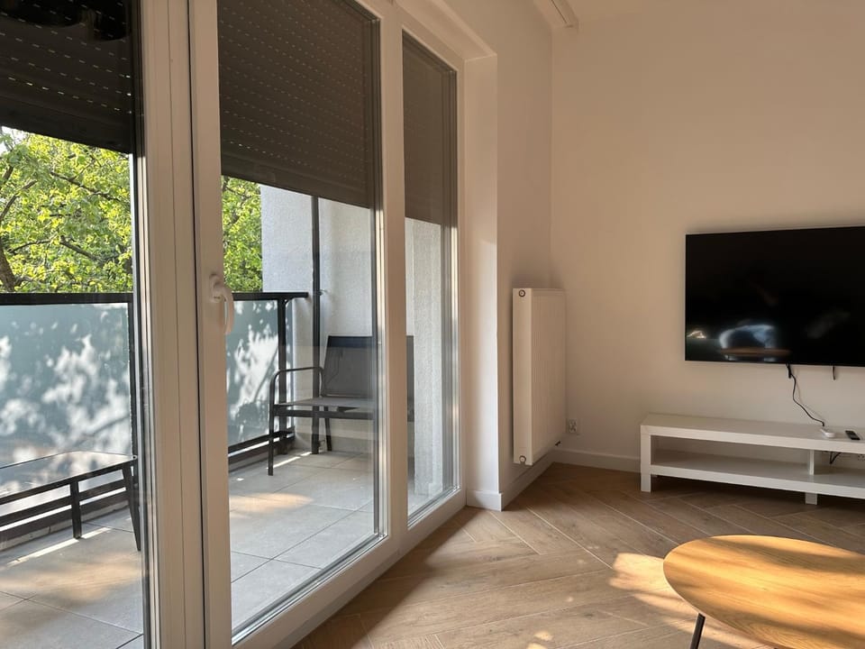 TV and multimedia, View (from property/room), Balcony/Terrace, Photo of the whole room, Evening entertainment
