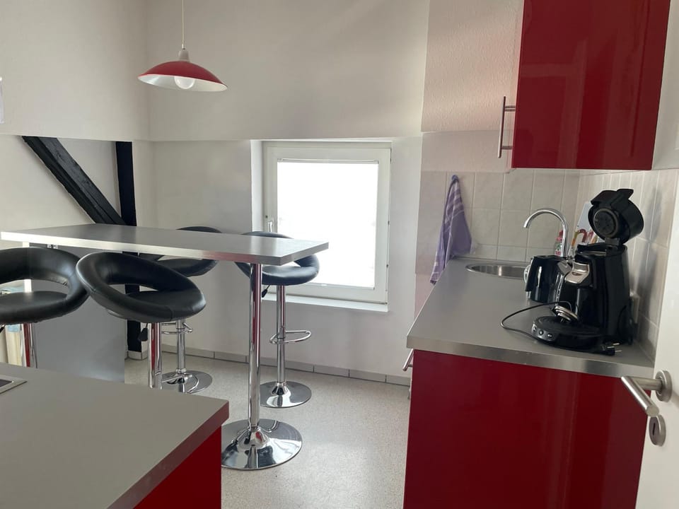 Schönes einfaches zentrales Zimmer über den Dächern der Stadt Vacation rental in Bremerhaven