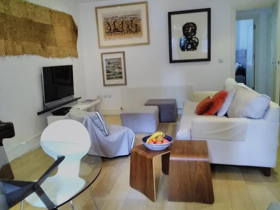 Superior 5* Kensington, London Flat + Free Wi-Fi Apartment in City of Westminster