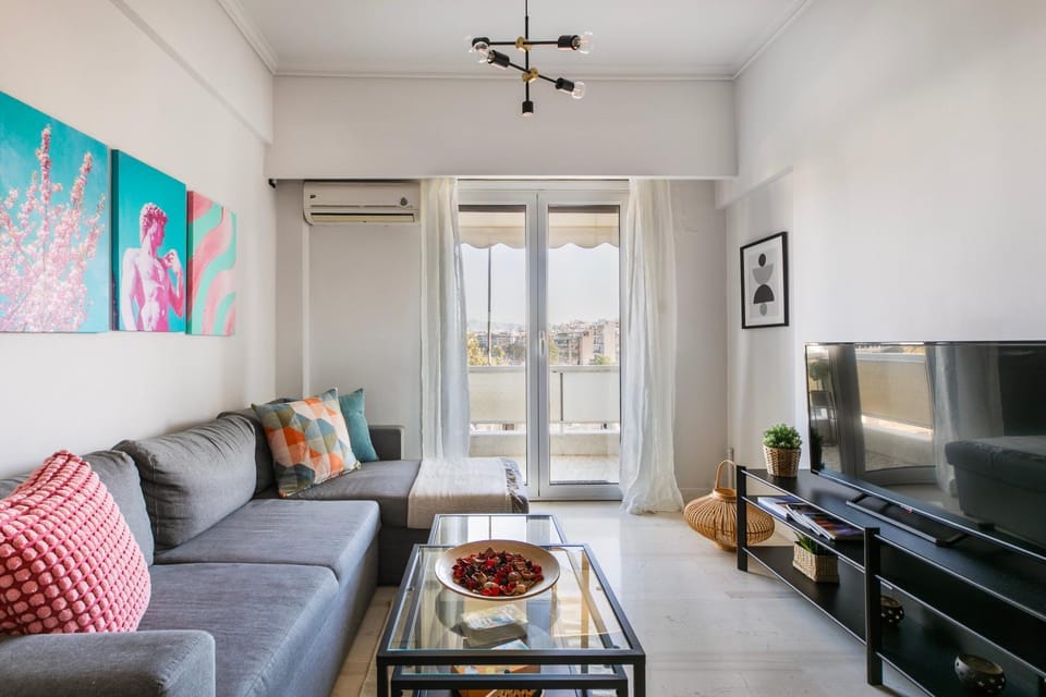 TV and multimedia, Living room, Seating area, air conditioner