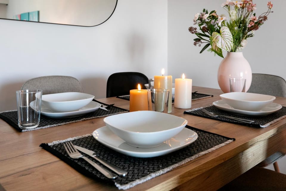 Decorative detail, Dining area