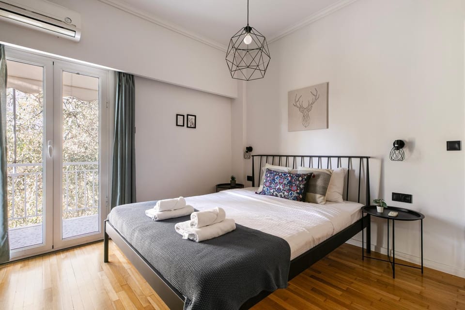 Bed, View (from property/room), Bedroom, towels, air conditioner