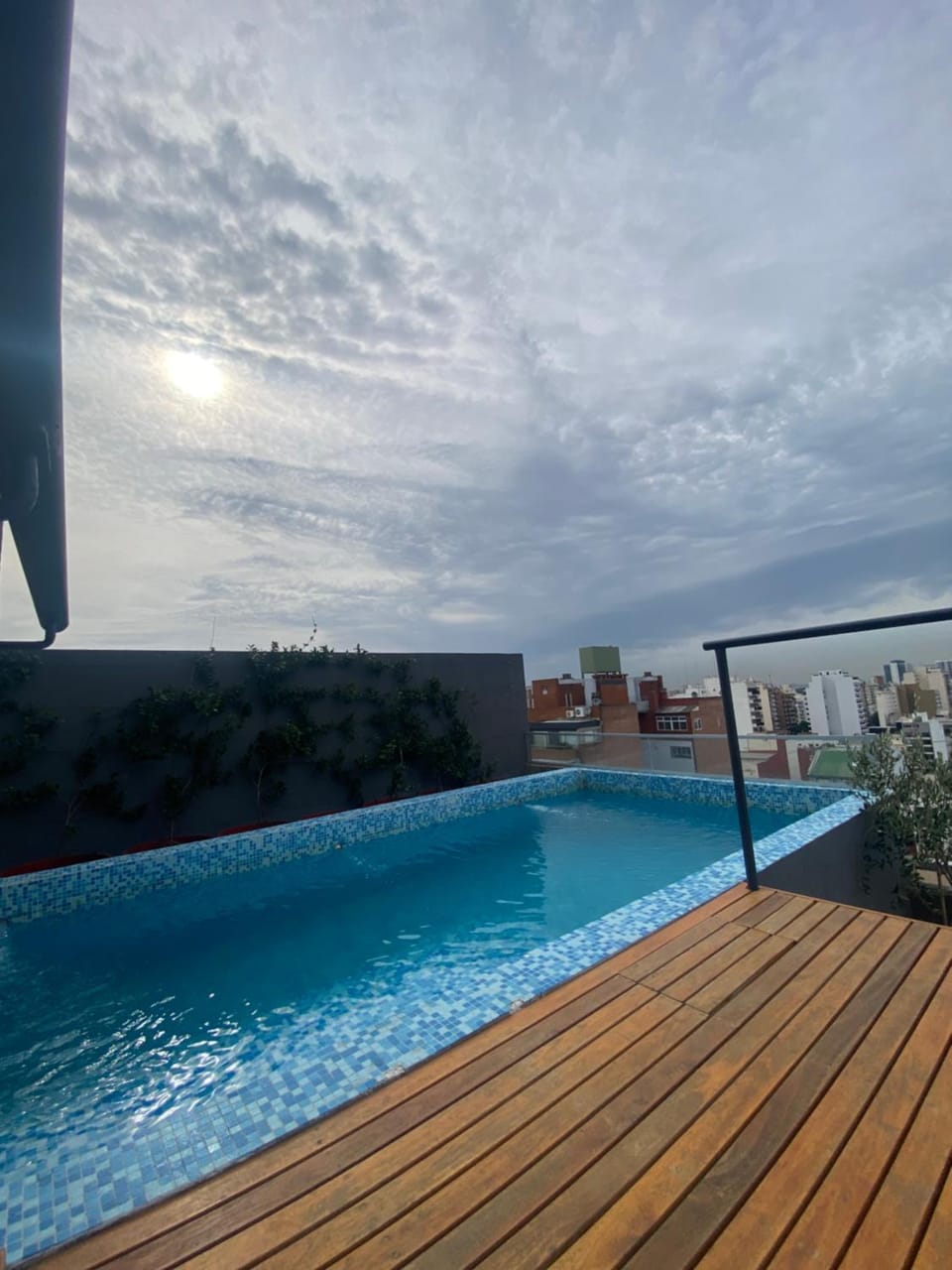 Day, Swimming pool