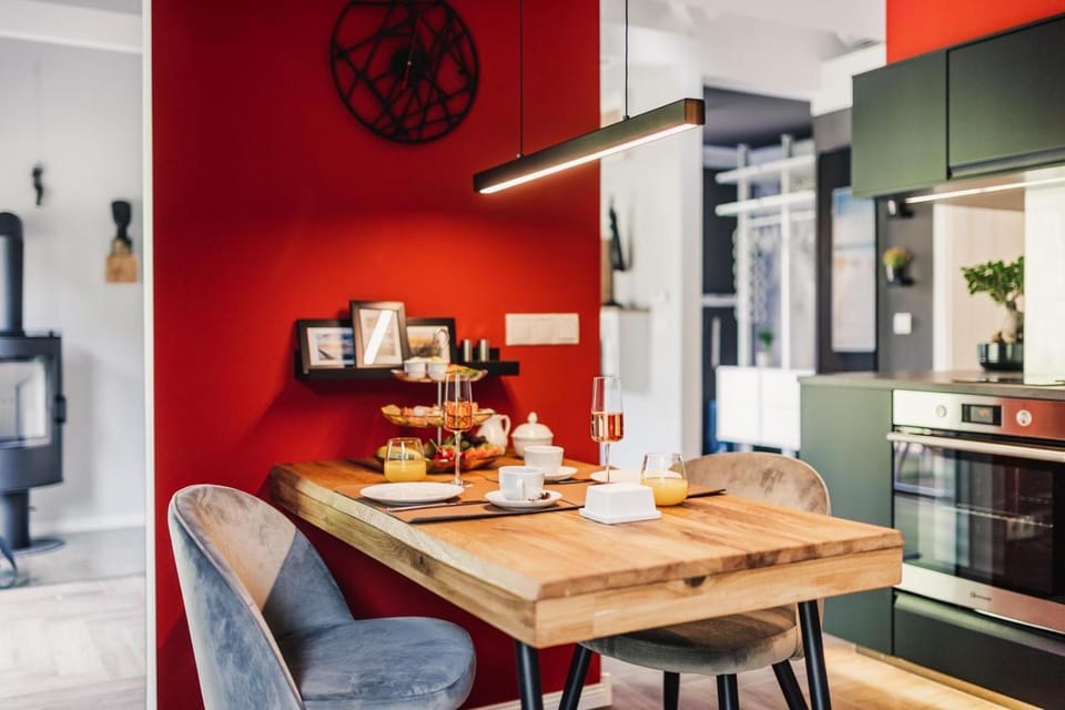 Coffee/tea facilities, Kitchen or kitchenette, Food and drinks, Dining area, Food, minibar, pet friendly, stove, toaster, kitchen
