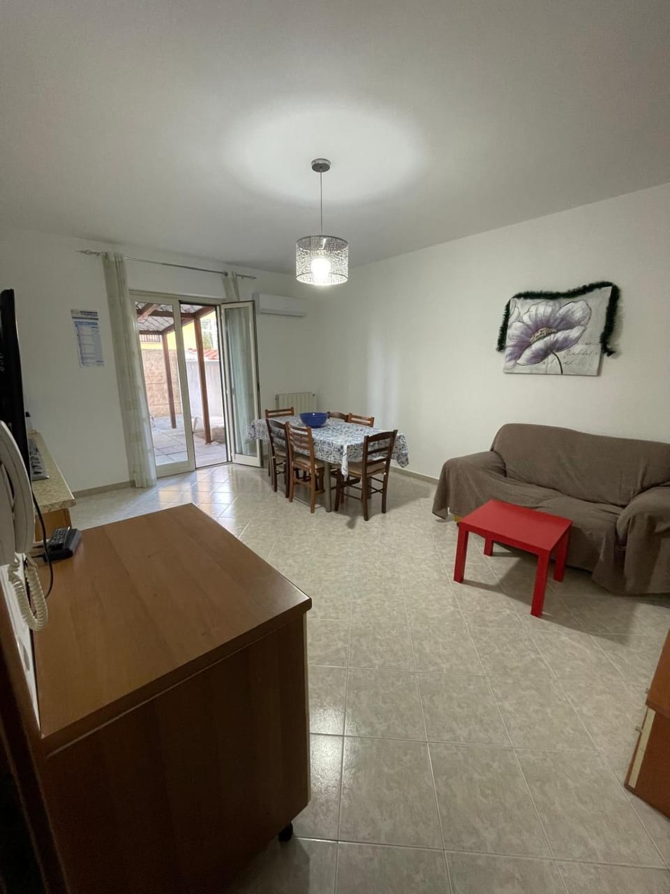 Living room, Dining area