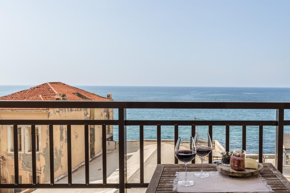 Endless blue urban home Apartment in Heraklion