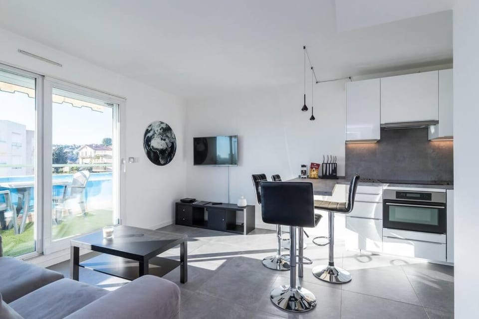 S9 Staywizus - Jaeger Palais des Arts 1BDR - Terrace & Parking Apartment in Nice