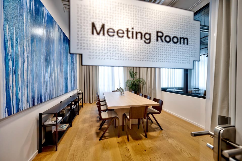 Meeting/conference room