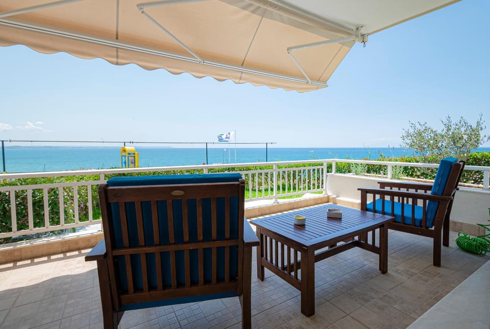 Natural landscape, View (from property/room), Balcony/Terrace, Sea view