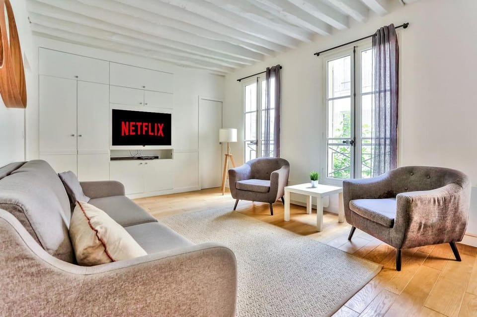 Superbe Appartement Bon marché Saint Germain Free Netflix Apartment in Paris