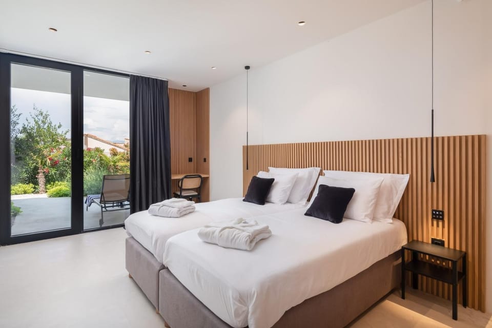 Bed, Garden, Balcony/Terrace, Photo of the whole room, Seating area, Bedroom, towels