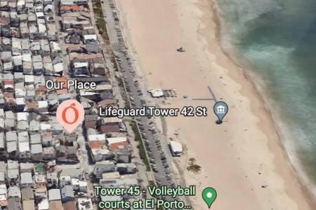 Steps to Beach Manhattan Beach 2 Bedroom Parking House in Manhattan Beach