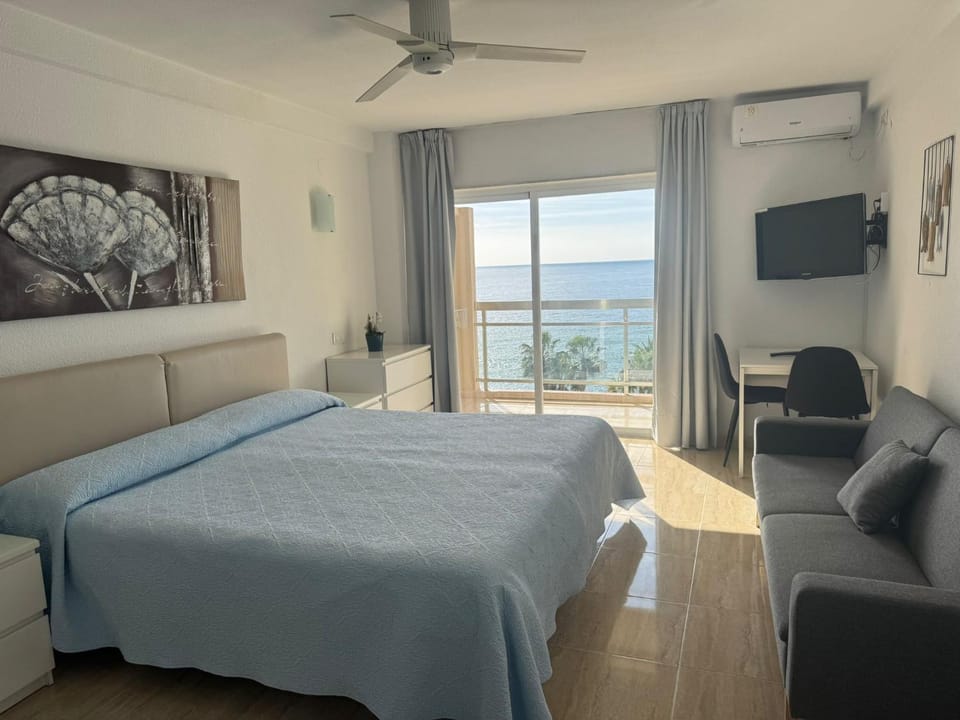 Apartahotel CHINASOL con Parking Apartment hotel in Costa Tropical