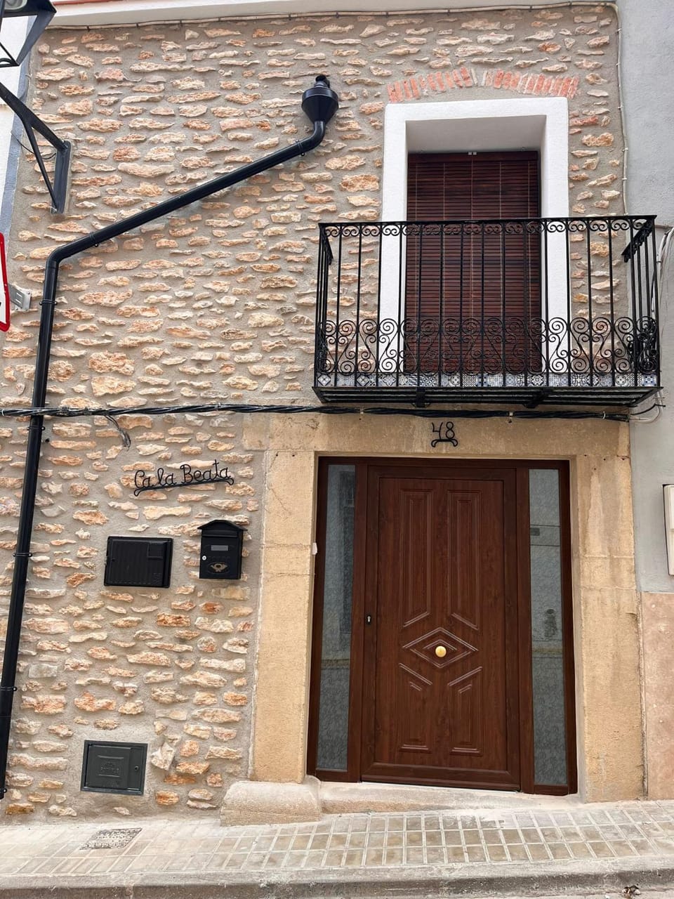 Facade/entrance