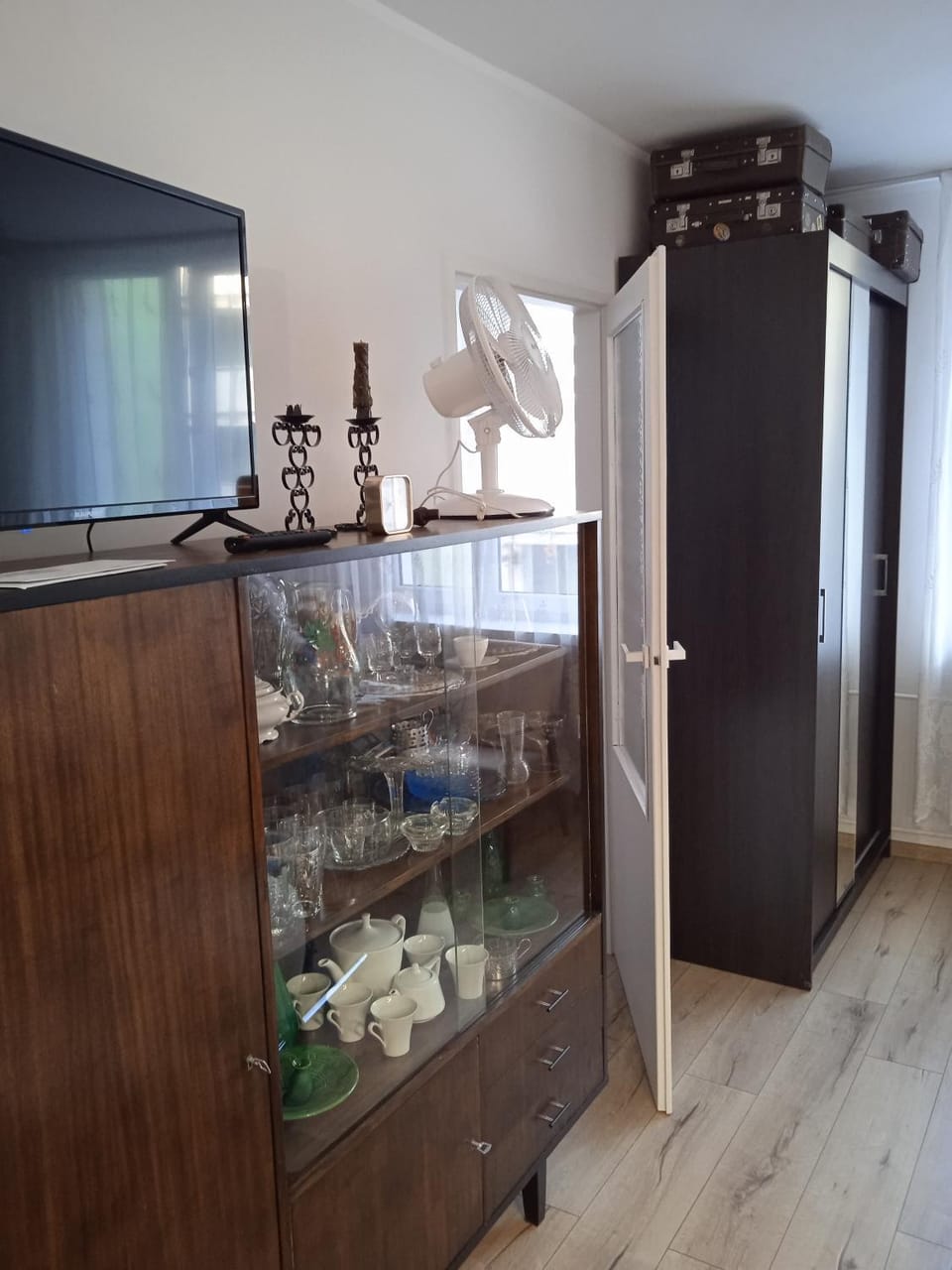 TV and multimedia, Living room, wardrobe