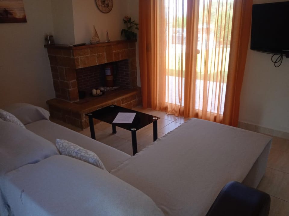 Mary's House Apartment in Halkidiki