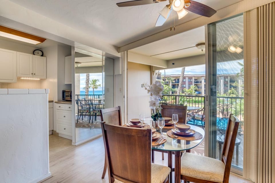 Hale Ono Loa 204 Apartment in Napili-Honokowai