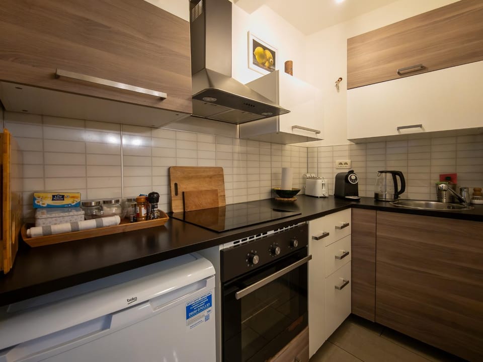 Coffee/tea facilities, Kitchen or kitchenette