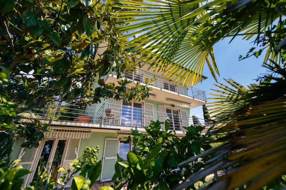Property building, Day, View (from property/room), Balcony/Terrace