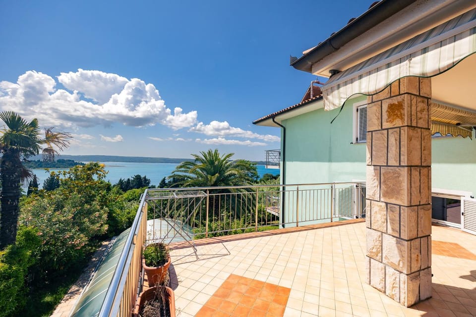 Property building, Patio, Day, Natural landscape, View (from property/room), Balcony/Terrace, Sea view