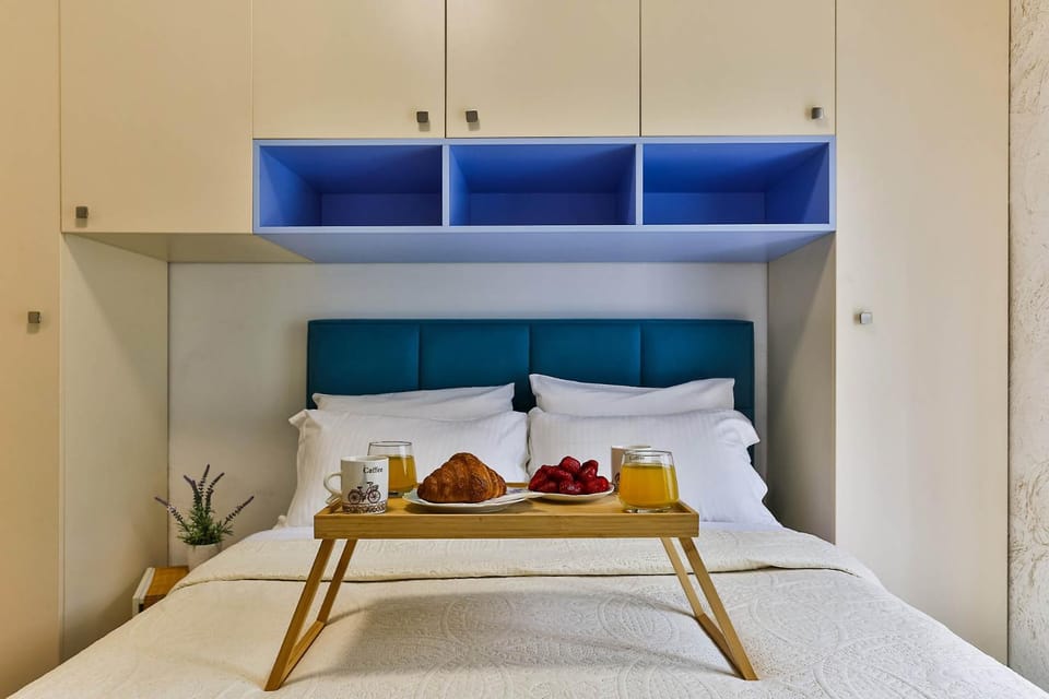 Bed, Bedroom