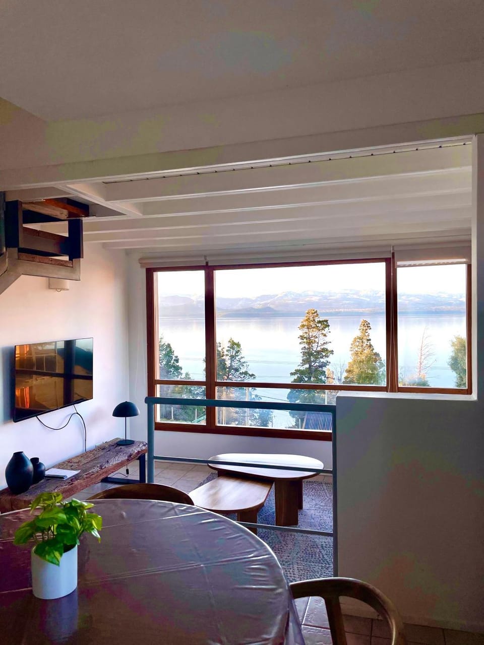 Natural landscape, View (from property/room), Living room, Seating area, Dining area, Lake view, Lake view, Mountain view, Mountain view