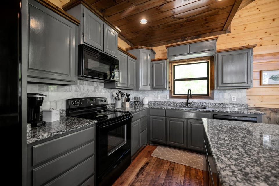 Kitchen or kitchenette, dishwasher, minibar, pet friendly, stove, toaster