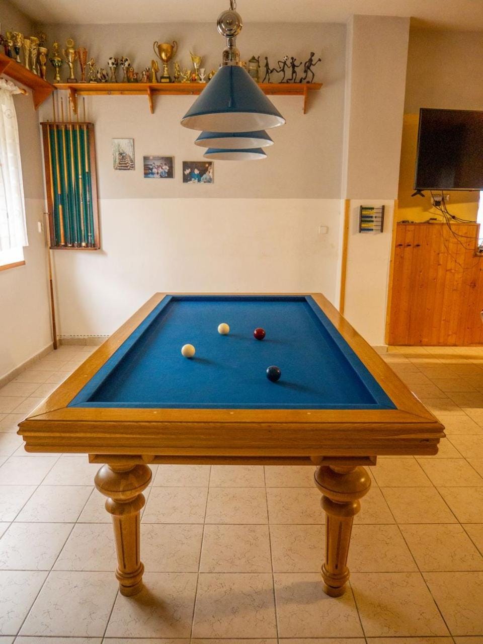 Property building, Billiard