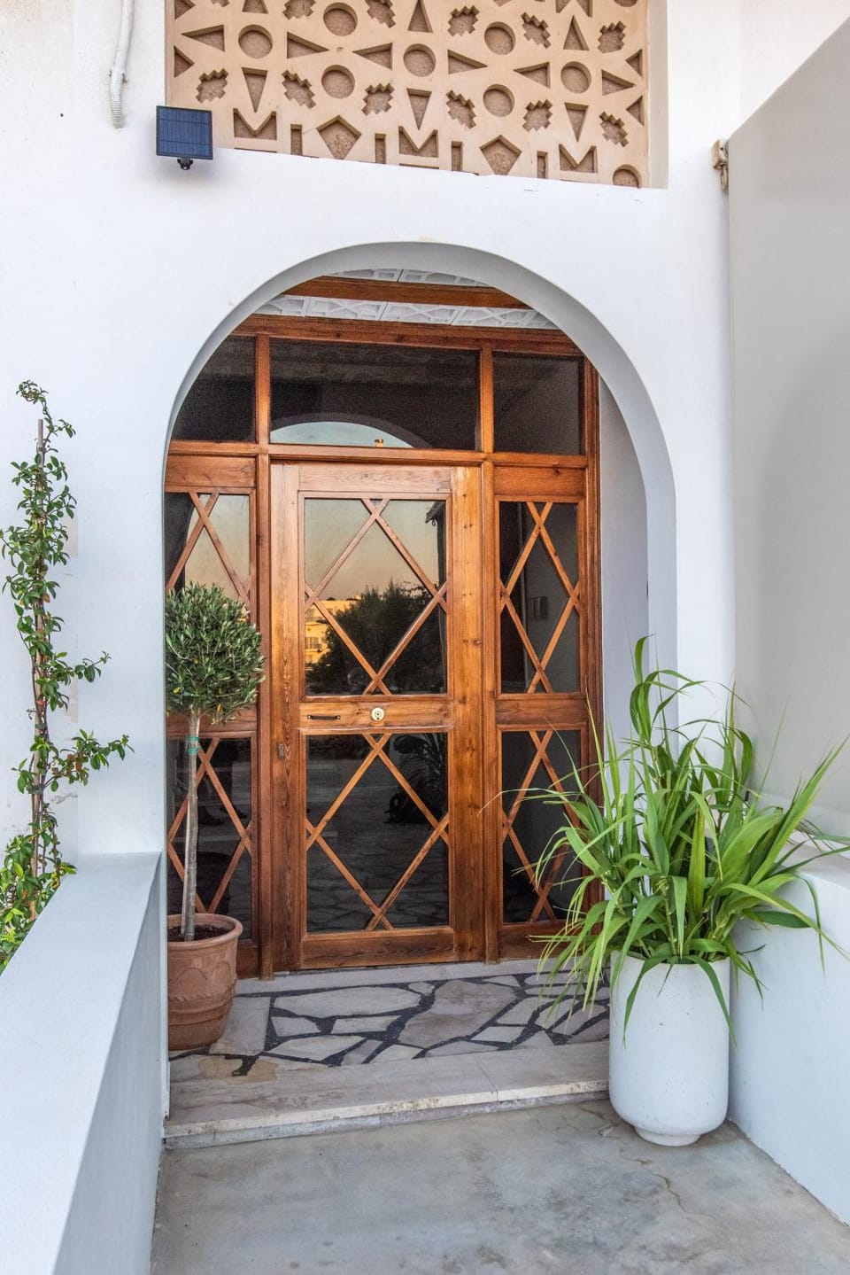 Facade/entrance