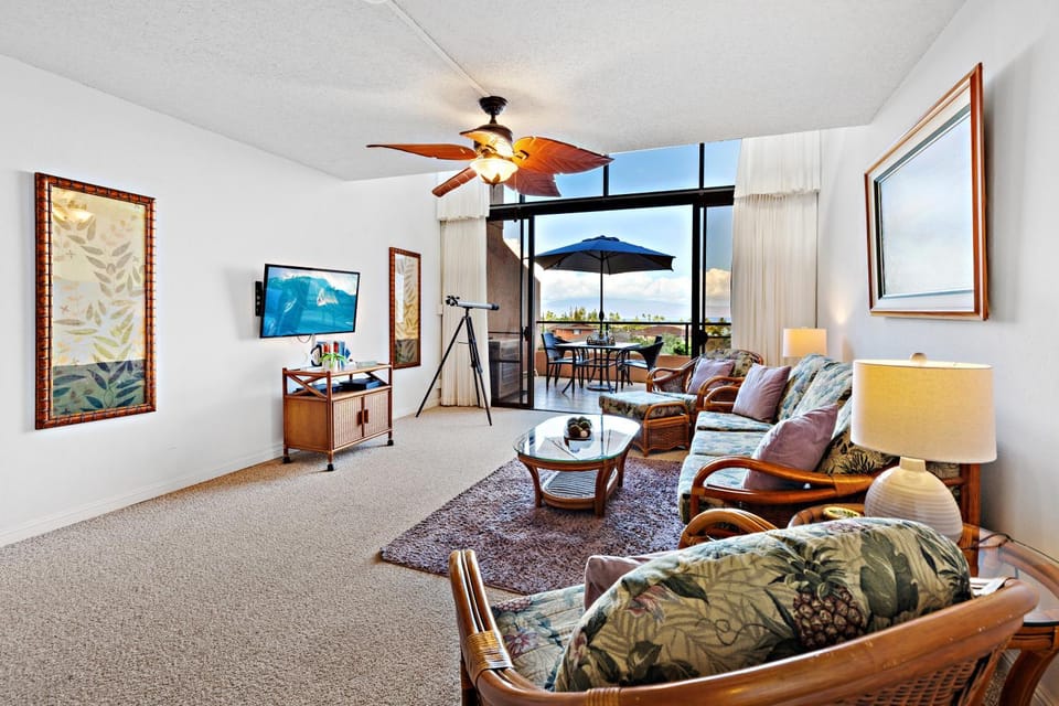 Kahana Villa E701 Apartment in Napili-Honokowai