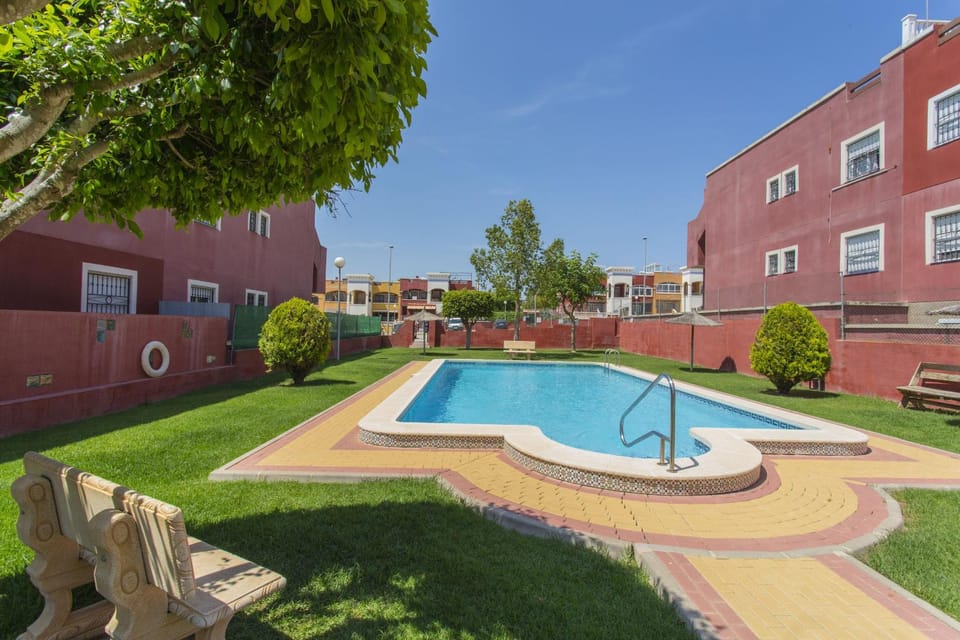 Property building, Pool view, Swimming pool